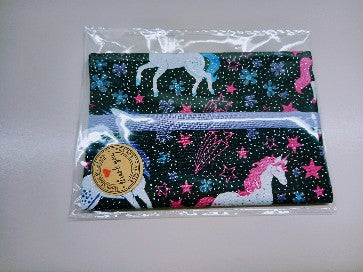Handmade tissue pouch