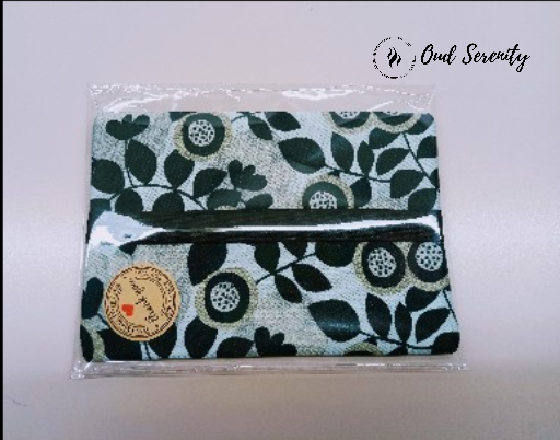 Handmade tissue pouch