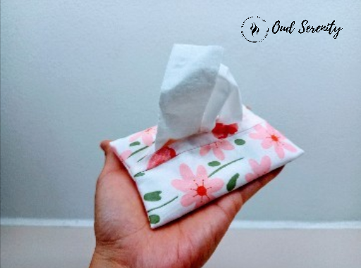 Handmade tissue pouch