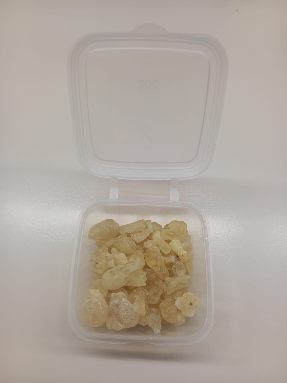 Hojari White Frankincense Boswellia Sacra Al- Luban Olibanum Ru Xiang Kemenyan Arab from Dhofar, Oman